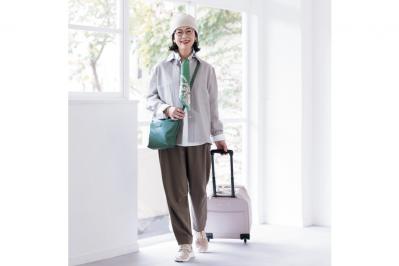 旅がより快適になる【50代からの靴とバッグ】とは？ スタイリスト岡部久仁子さんがアドバイス（サムネイル画像）