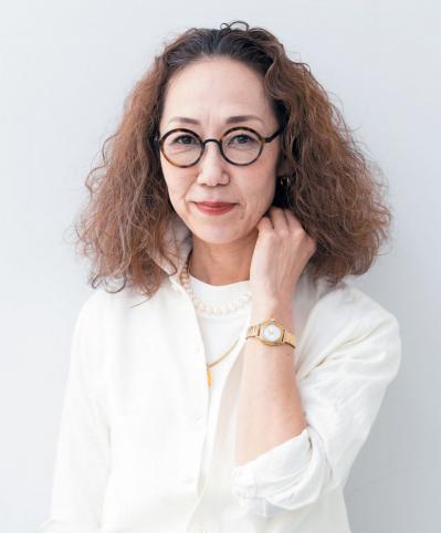 雨・寒さ対策にも便利！ スタイリスト岡部久仁子さん【行楽に持っていきたいおしゃれ小物】とは？（サムネイル画像2）