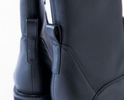 スタイリスト岡部久仁子さんセレクト！ 疲れにくくてどこまでも歩いていける【おしゃれ靴】5選（サムネイル画像7）