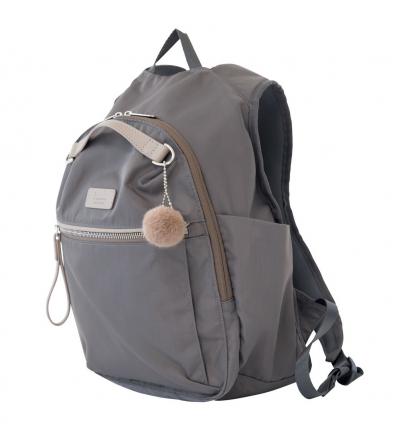 軽量＆収納力バツグン、大人に似合う【リュック】4選。秋の小旅行にもぴったり！（サムネイル画像4）