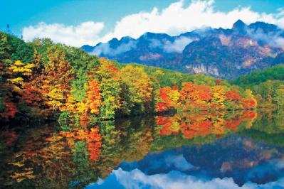 【紅葉ハイキング】絶景とおいしいグルメにも出合える長野の散策コース2選（サムネイル画像）