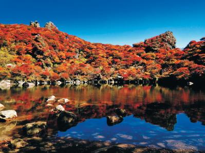 【紅葉ハイキング】山頂からの景色が圧巻！ 4時間以内で往復できる登山コース2選（サムネイル画像3）