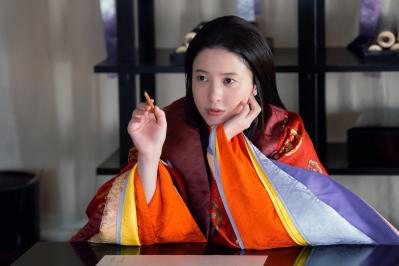 【光る君へ】わが身に起こったことさえネタにし、物語を書き進める紫式部（吉高由里子）。千年の時を超えるベストセラーの原点があらわに！