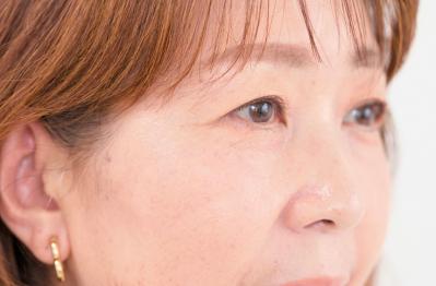 【60代からのシミ・肝斑・クマ】「隠そうとすればするほど老け見えします」ヘアメイク職人・化け子の神業を紹介（サムネイル画像5）