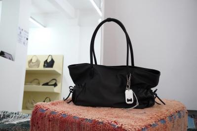 「それどこの？」とよく聞かれる、韓国在住ライター絶賛のデザイナーズバッグとは？（サムネイル画像8）