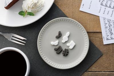 大人の密かな楽しみ【料理家に人気のお取り寄せ】2選　眺めるだけでいやされる角砂糖&香りのよい吉備団子