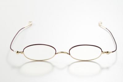 「マツコの知らない世界」でも紹介された【軽い・薄いリーディンググラス】その実力を解説！（サムネイル画像3）