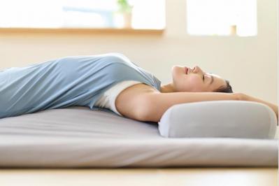 寝るだけで自動でストレッチできる！？質の良い睡眠ができる【3Dエアストレッチマット リッチスリープ】新発売