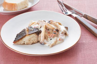 【たい、さわらの簡単レシピ】手軽に作れるのにごちそう感◎の「フレンチ」2選「塩漬け鯛のサラダ」「さわらのソテー」