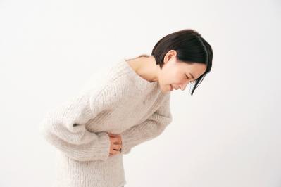 右肋骨下の激痛は要注意！食中毒に似た症状の【急性胆のう炎】予防と治療方法まとめ