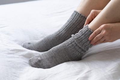 この「美しい繭玉」からとれる絹糸は何メートル？貴重な国内生産のシルク製品も紹介（サムネイル画像5）