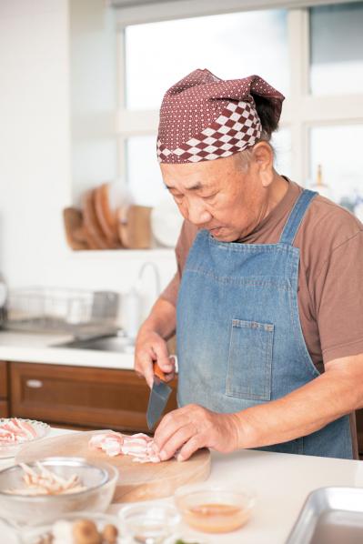 91歳の料理研究家【小林まさるさん】の元気の秘訣とは？「“もう年だから” じゃダメ。年だからこそ前に進む！」（サムネイル画像4）