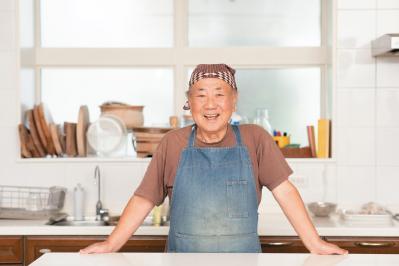 91歳の料理研究家【小林まさるさん】の元気の秘訣とは？「“もう年だから” じゃダメ。年だからこそ前に進む！」（サムネイル画像）