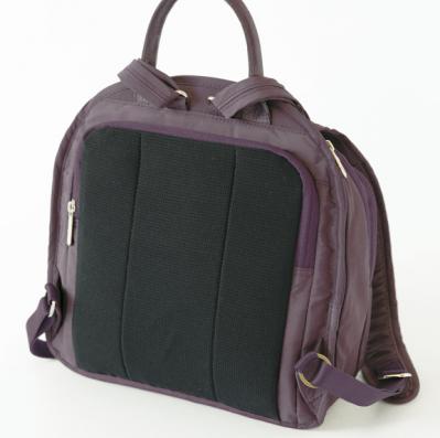 「軽い」「1泊旅行もOK」「おしゃれ」こんなリュックが欲しかった！【カナナプロジェクトのリュック】（サムネイル画像10）