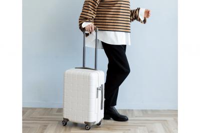 大人の工場見学！ 旅を快適にする【スーツケースの秘密】とは？