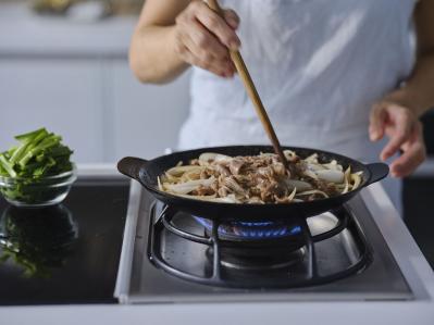 試した道具は数知れず。人気料理研究家・藤井 恵さんのヘビーユースな調理道具BEST3とは？（サムネイル画像4）