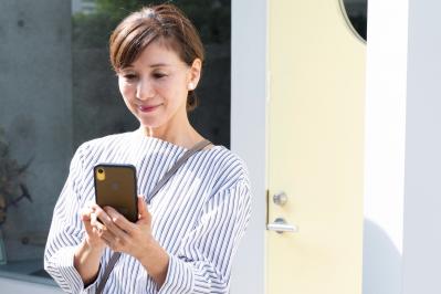 【70代からのスマホ活用術】たんすのこやしを「メルカリでお金に変える」方法（サムネイル画像）