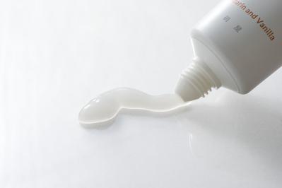 シルクでスキンケア！？「塗ってすぐにPCやスマホもOK」口コミでも高評価！クリーム＆バーム【2選】（サムネイル画像4）