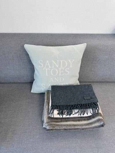 片づけのプロ【近藤典子さん】直伝！ ごちゃつくカトラリーやクローゼットをラクに整理する方法とは（サムネイル画像6）