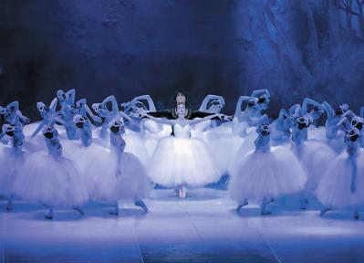 舞踊歴73年の奇跡のバレリーナ【森下洋子さん】に聞いた「いちばん美しいと思うもの」とは？（サムネイル画像3）