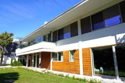 東大門の近くにオープン【スターバックスのラウンジカフェ】は韓ドラの邸宅のよう！【東大門】の街の様子もレポート（サムネイル画像2）