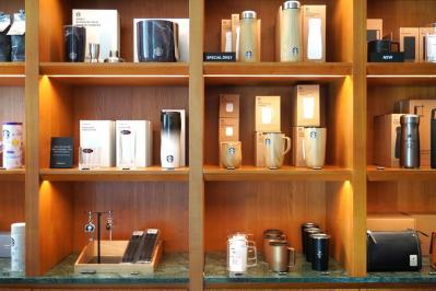 東大門の近くにオープン【スターバックスのラウンジカフェ】は韓ドラの邸宅のよう！【東大門】の街の様子もレポート（サムネイル画像11）