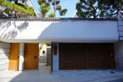 東大門の近くにオープン【スターバックスのラウンジカフェ】は韓ドラの邸宅のよう！【東大門】の街の様子もレポート（サムネイル画像14）