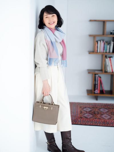 知ってる？【上質素材のマフラー】お得に買える日は明日！「いつもの服がパッと華やぎます」（サムネイル画像2）