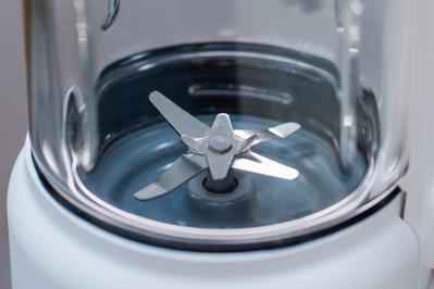 2. パワフルな粉砕力で栄養まるごと摂取（サムネイル画像）