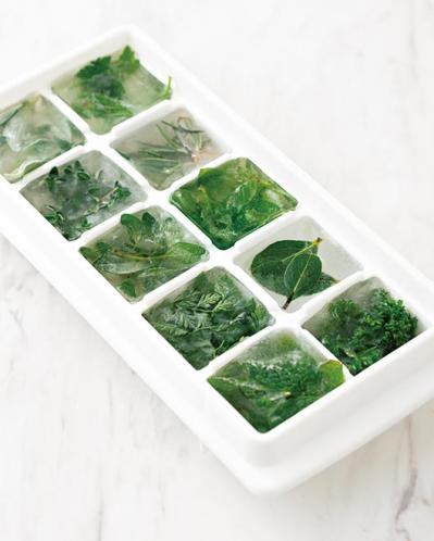 知ってる？【ハーブ氷】の作り方。おもてなしにもぴったり！（サムネイル画像6）