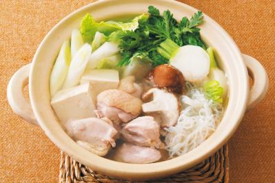 毎日食べても飽きない【鍋のたれバリエ】6選。王道の「水炊き」レシピも公開！（サムネイル画像）