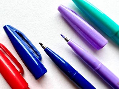 文具ライターが魅せられた「カラフルな硬筆ペンで書く」幸せ【ぺんてる 筆touchサインペン】（サムネイル画像3）