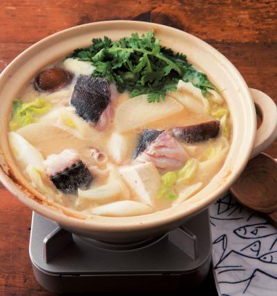 鍋で魚をたっぷり食べる【ご当地鍋レシピ】3選「ねぎま鍋」「たらの粕汁鍋」「ぶりしゃぶ」（サムネイル画像4）