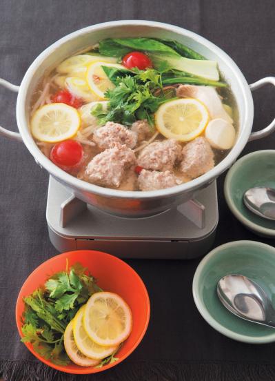 タイ風、韓国風鍋が自宅で手軽にできる【鶏肉のアジアン鍋レシピ】2選「鶏団子鍋」「タッカンマリ風鍋」（サムネイル画像2）