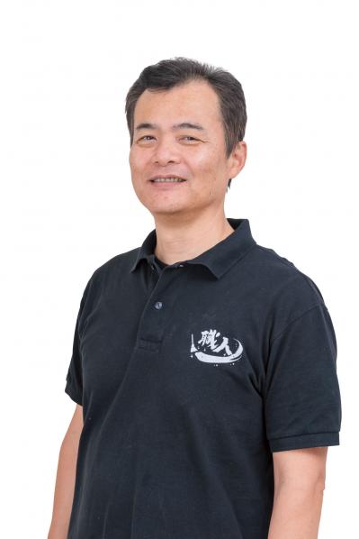 浴室の汚れが激落ち！100均の「コゲとりスポンジ」って？ お掃除職人きよきよさん愛用【疲れない大掃除ワザ】（サムネイル画像2）