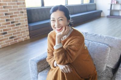 【俳優・鶴田真由さん】一緒に旅したい相手は？大切にしている一人時間の過ごし方【2024年輝いた人・俳優部門記事10】