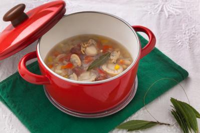 玄関先が華やぐ【ゲッケイジュのクリスマスツリー】料理に活躍するハーブでハレの日に彩りを（サムネイル画像6）