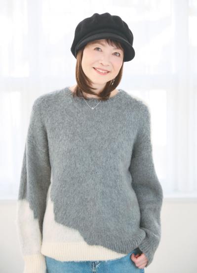 ショート→ミディアムヘアに一気に変身！おしゃれな人が注目する【帽子用ウィッグ】って？（サムネイル画像4）