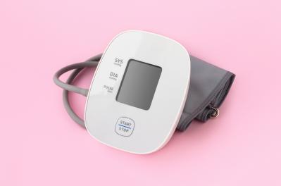 50歳を過ぎたら要注意！【高血圧】を放置すると命に関わる病気の原因になることも