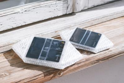 【おしゃれな防災グッズ】毎日の暮らしでも大活躍！どこでも使えるソーラーランタン（サムネイル画像3）