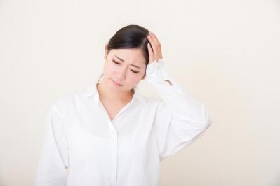 50代のお悩み「立ちくらみのような軽いめまいが時々起こります」耳鼻咽喉科医がアドバイス　めまいの症状別の目安とは？