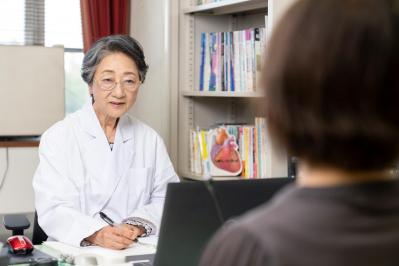 「当時は許されませんでした」81歳の現役女医が切り開いた、育児と仕事を両立する術とは？