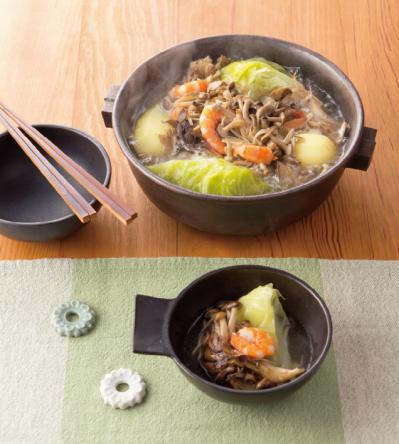 野菜で免疫力がアップする【鍋レシピ】2選「きのことえびのにんにく鍋」「かきとごぼうのカレー鍋」（サムネイル画像2）