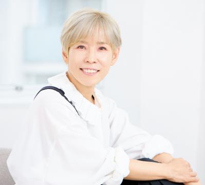 人気ヘアメイク職人・化け子さん絶賛！ 自宅でサロン級のヘッドスパ体験ができる【美容家電】2選（サムネイル画像2）