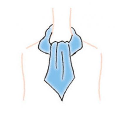 メンズの結び方を取り入れたらこんなにおしゃれ！【プチスカーフの結び方2選】「アスコットタイ」と「ネクタイ結び」（サムネイル画像9）