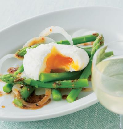 【卵料理のコツ】「ポーチドエッグ」をうまく作るには？ 絶品「エッグベネディクト」レシピも公開（サムネイル画像5）