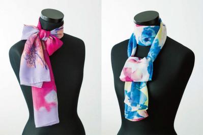 可愛すぎない【ロングスカーフの巻き方2選】スタイリッシュな「リボン結び」とクールな「トリプルテイル」