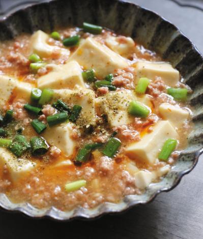 スルスル食べられる！人気料理研究家・藤井恵さんの絶品「麻婆豆腐」レシピを紹介【愛用の無水鍋】も（サムネイル画像4）