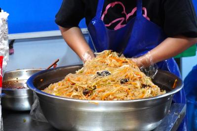 【2025最新 韓国旅行】ソウルのど真ん中！ 広蔵市場でうまいものめぐり（サムネイル画像5）