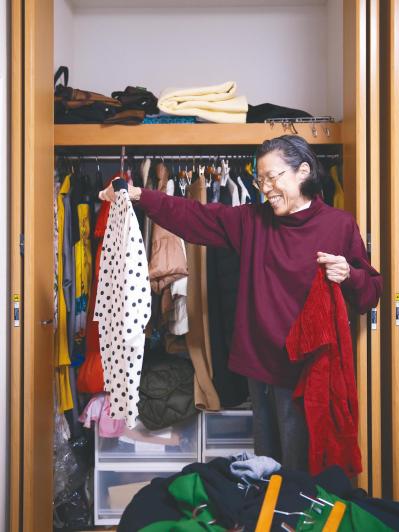 【70代の断捨離】「365日以上分あった服→パンツはたった3本に！」ドラマスタイリスト・西ゆり子さん（サムネイル画像2）